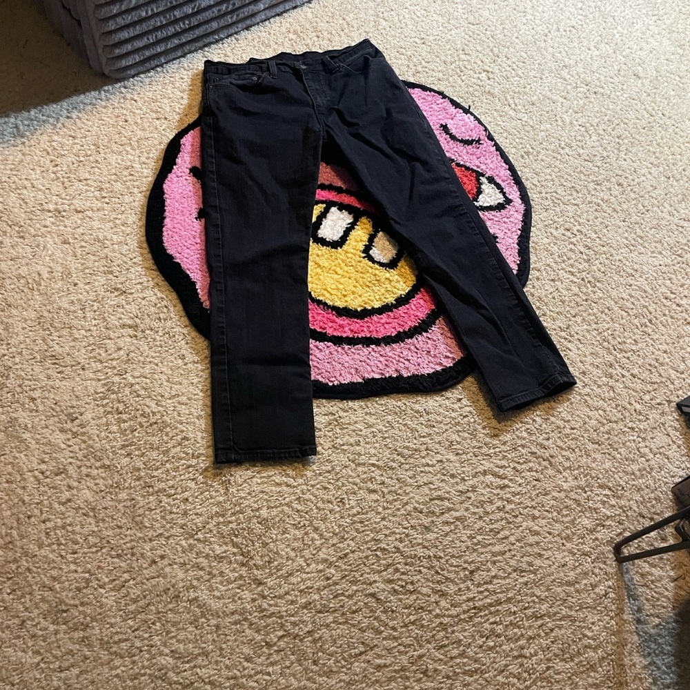 Men’s Black Levi’s Jeans